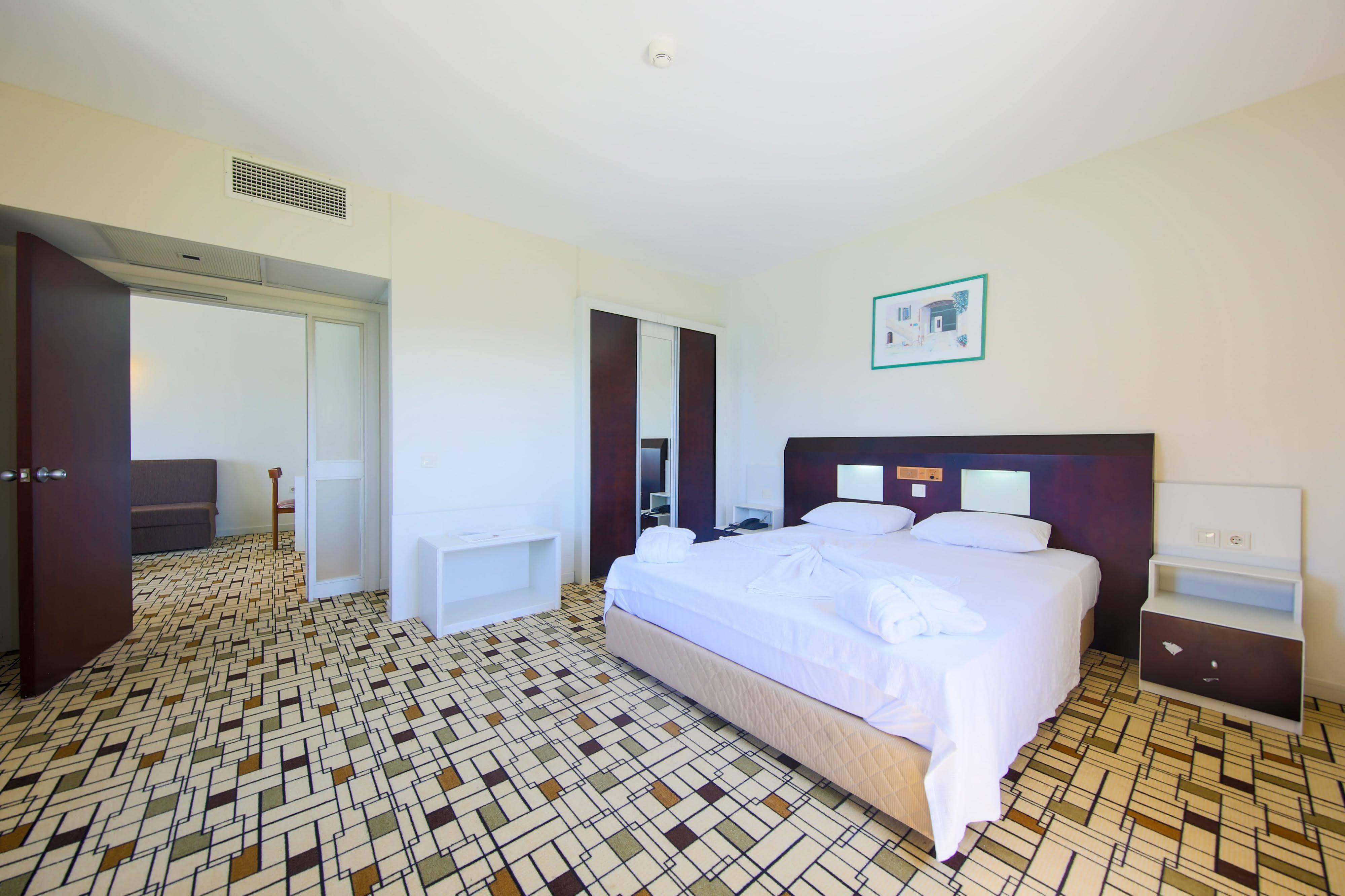 Medis Resort Hotel Ildir Ngoại thất bức ảnh